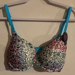 NWT multicolored bra from no boundaries size 34 DD!